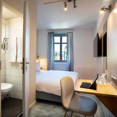 Hotel Krone By B-smart 3*